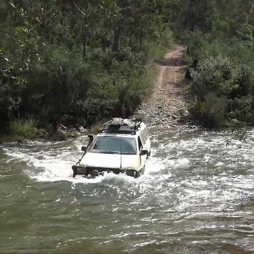 Deep River Crossing Holden Rodeo #4wd #4x4 #offroad #4x4rwd #holden #rodeo #river