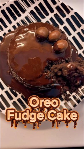 Oreo fudge cake in 6 Mins 🍰🍫😍 Microwave recipe #oreocake #microwave #fudge
