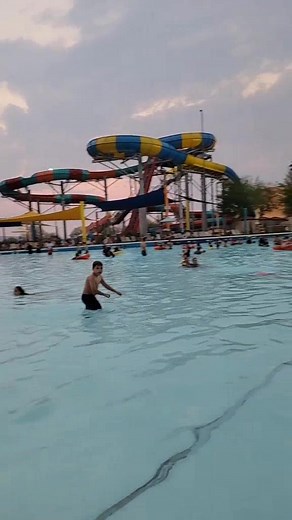 Six Flags Hurricane Harbor in Phoenix.#summer #playing #sixflags #waterpark #wavepool