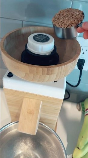 Transform Your Kitchen: How to Mill Your Own Flour in Minutes! #wholegrain #freshmilledflour