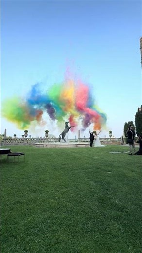 Smoke bombs wedding day Roma