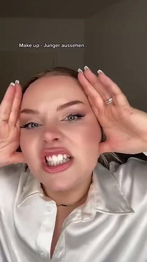 Soll ich mal ein Tutorial hochladen wie man sich jünger schminken kann? Oder älter? 🥰