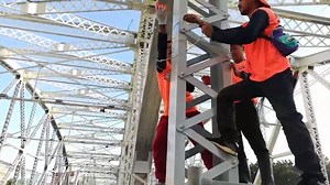 21 reactions | WATCH | DPWH workers place a barbed wire on the steel support of Ayala Bridge to prevent Black Nazarene devotees from climbing on top of the bridge during the annual Traslacion on January 9. The procession of the image of the Black Nazarene will pass through the bridge going to Quiapo Church. | via Avito C. Dalan #Traslacion2020 | Philippine News Agency | Facebook