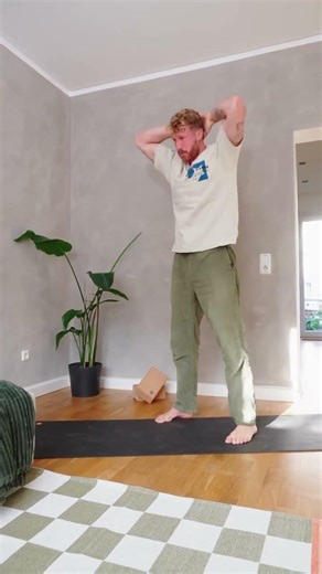 5 Movements to Start your Day with @tobi.yoga
