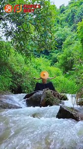 13K views · 348 reactions | Get absorbed in nature! A folk dancer from #Yunnan Province performs original Chinese traditional-style dances amid dramatic outdoor tableaus such as frothing rivers, mountainsides and rice paddies, showing his unique understanding of the beauty of #Chineseculture. #TrendingInChina | Xi's Moments | Facebook
