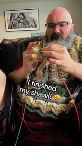 62K views · 2.8K reactions | I knit a shawl! 朗殺 The yarn is from Yarn Dragon Silkpaca Fingering (70% baby alpaca, 30% silk). Do you love it?! #knitting | Yarn Dragon | Facebook