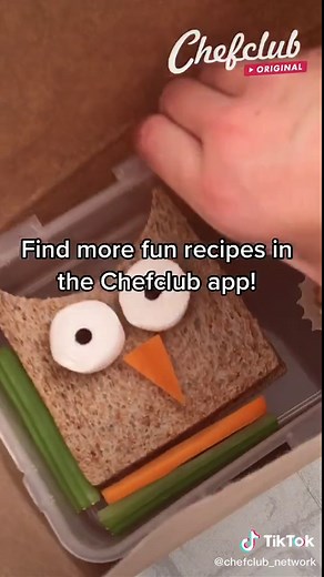 Check out this cute brown bag lunch idea! It's back to school season, which means it's time for a lunchbox upgrade! 🥪🍎🎓#mealprep #eatchefclub