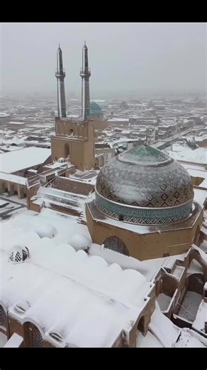 Drone footage. Yazd in summer versus snow-covered Yazd in winter. The old city of Yazd in Iran is a UNESCO World Heritage site. | Iran Photos