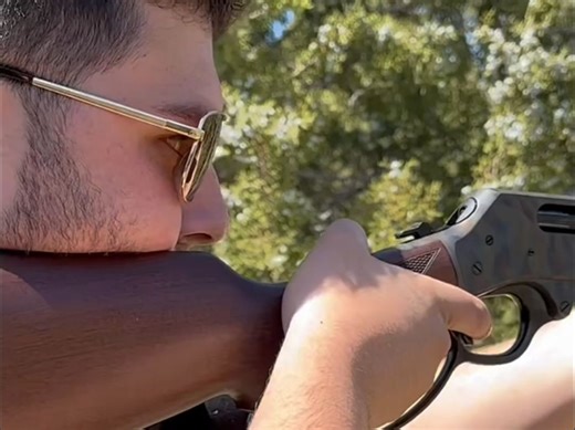 杠杆射速比拼：马林 45-70 vs 亨利 45-70