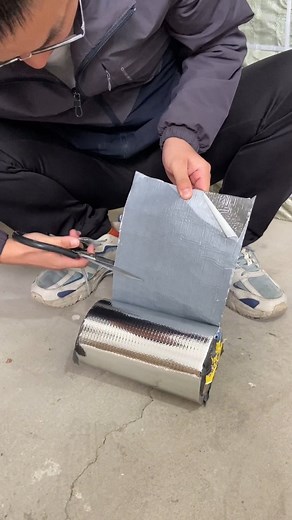 78K views · 23 reactions |  Fix leaks instantly! This waterproof repair tape seals pipes, tanks, and walls within seconds. ✔️ Works under water and extreme weather ✔️ Super strong adhesive bond ✔️ Perfect for plumbing, roofs, and outdoor fixes Where would you try this powerful tape first? 藺  Link in Bio  #homeimprovement #diyprojects #waterprooftape #besthomegadgets #kimigadgets #repairtools #homemaintenance | Best Home Gadgets | Facebook