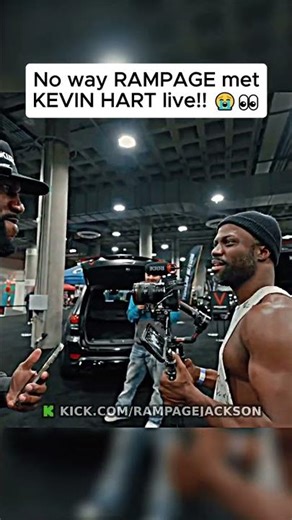 No way Rmapage met KEVIN HART live!😭👀
