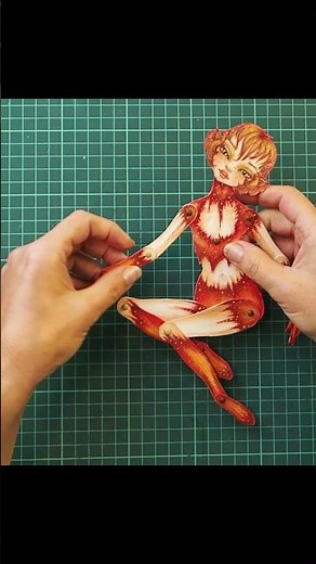 Поразительная бумажная кукла. Она двигается!