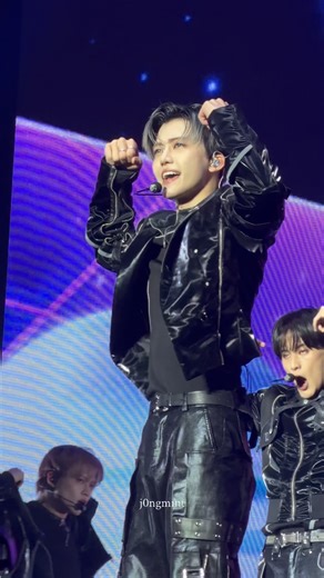 ٩꒰｡•◡•｡꒱۶ on Instagram: "yo dream rush we don’t stop 🫠😵😵‍💫 251019 𝘕𝘊𝘛 𝘋𝘙𝘌𝘈𝘔 𝘛𝘖𝘜𝘙 𝘛𝘏𝘌 𝘋𝘙𝘌𝘈𝘔 𝘚𝘏𝘖𝘞 4 : 𝘋𝘙𝘌𝘈𝘔 𝘛𝘏𝘌 𝘍𝘜𝘛𝘜𝘙𝘌 𝘪𝘯 𝘚𝘐𝘕𝘎𝘈𝘗𝘖𝘙𝘌 𝘿𝙊 𝙉𝙊𝙏 𝙐𝙋𝙇𝙊𝘼𝘿 𝙊𝙍 𝙍𝙀𝙋𝙊𝙎𝙏 𝙒𝙄𝙏𝙃𝙊𝙐𝙏 𝙒𝘼𝙏𝙀𝙍𝙈𝘼𝙍𝙆 #엔시티 #엔시티드림 #나재민 #재민 #이마크 #마크 #JAEMIN #NAJAEMIN #MARK #MARKLEE #NCT #NCTDREAM #TDS4 #THEDREAMSHOW4 #SINGAPORE #THEDREAMSHOW4_IN_SINGAPORE #TDS4INSG #DREAMTHEFUTURE #시즈니 #nctzen #fyp"