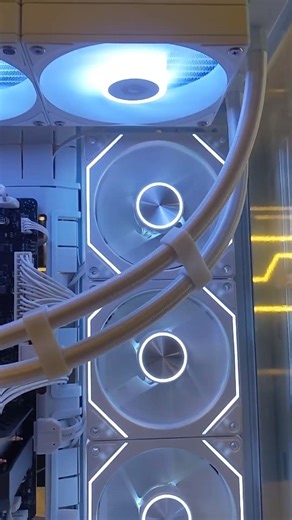 Lian Li -011 Vision white 🤍 PC