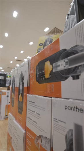 ☀️ Beat the heat this summer with the Panthera 2L Slushie & Frozen Drink Maker! Behind the scenes with David at Munno Para GiftBox, we’re showing off how this powerhouse makes it easy to create icy milkshakes, frappés, cocktails, and even frozen wine at the touch of a button. ❄️ #giftboxau #giftbox #slushiemachine #SlushieMaker #giftboxfinds #FrozenDrinks | GiftBox