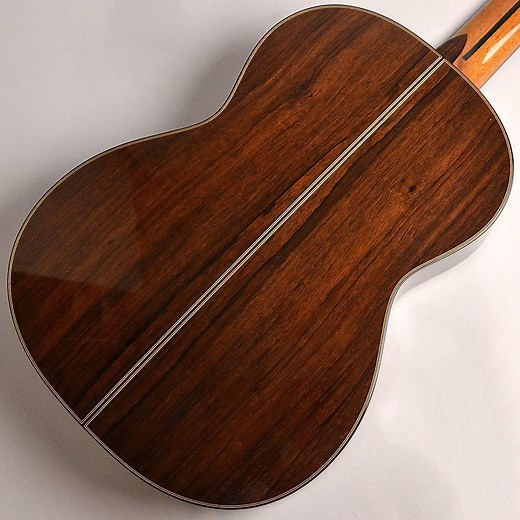 マダガスカルローズウッドとは − ハカランダに近い木目とサウンドの指板材ギタコン − ギター辞典