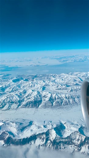 A window is worth a thousand views. #Lufthansa #WindowView #WingView | Lufthansa