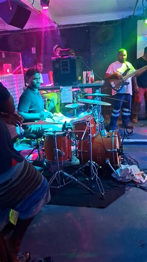 Amayen Zouké moinnnn😂 live district club nouméa