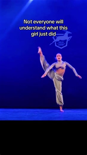 Exploring Contemporary Dance Solos: A Unique Performance