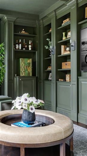 The beauty of built-ins is their dual role: part architecture, part everyday utility. They guide the eye, define a room, and offer storage that blends seamlessly into the home’s design. Thoughtfully crafted, each one brings clarity, character, and cohesion to the spaces you live in every day. design: @blakelyinteriordesign // photo: @gregpremru #BlakelyInteriorDesign #BuiltInDesign #MillworkDetails #CustomCabinetry #DesignDetailsMatter #LuxuryInteriors #HomeDesignInspiration #ModernTraditionalHo