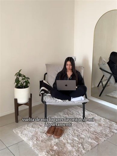 En Zinus sabemos que los espacios se transforman con los detalles ✨ Un mueble puede cambiar por completo la vibra de tu hogar: más cómodo, más bonito, más tú. Diseño funcional que se adapta a tu estilo y a tu día a día. #ViveTuZinus #EstiloZinus #TuEspacioTuEstilo #HogarConfortable #SoyZinus #ZinusMéxico