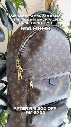 7585-1 M44874 Monogram Canvas Palm Springs MM Backpack Date code:...