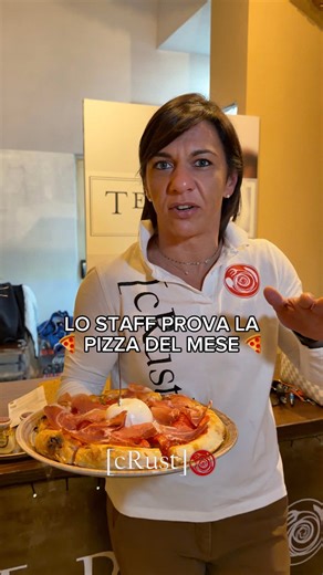 E tu l’hai già provata? 🍕 La BACIO ti aspetta, sia ad Asti che a Torino, solo fino alla fine del mese 🔥 📱: @Carlo Longo