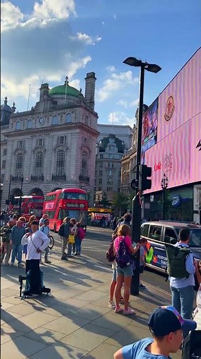 POV: Piccadilly Circus | Iconic London Atmosphere | London Walk 4K