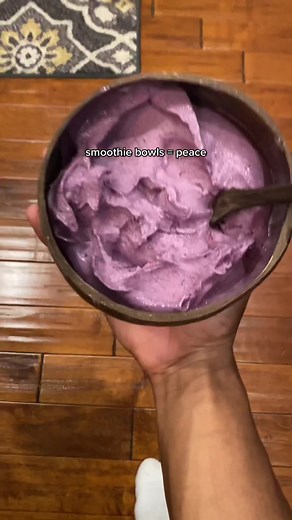 and gains #fyp #smoothie #smoothiebowl