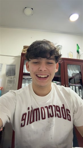 Tif's Room Vlog: Student Shares Update