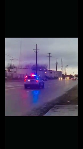 Columbus Police responding code 3 to shots fired. #columbus #police #code3 #ohio #firstresponders