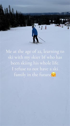 Learning to Ski: A Fun Journey with My Skier Boyfriend