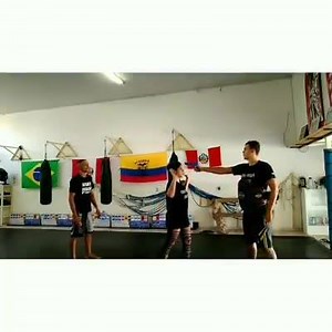 Nova monitora de Krav Maga, federação latina americana de Krav Maga, Tupa, Araçatuba - SP e Chile ( Cris ) treino com instrutores federados e autorizados. | Krav Maga DV