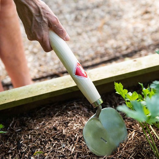 Sneeboer Planting Trowel Old Dutch Style - Harrod Horticultural