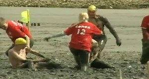BIZARRE SPORTS: Germany's mud football "world cup"