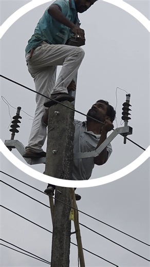 80K views · 1.5K reactions | 11 Kv Pin isolator Work #11kv #electrician #reels #technical #electricianwork #Lineman #export #fb #video #technician #fbvideo ##work #wark | Technical Work | Facebook