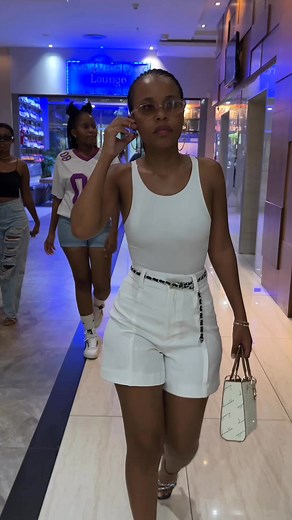 Who’s that in the back 🤭😂🔥 | Priscilla K.