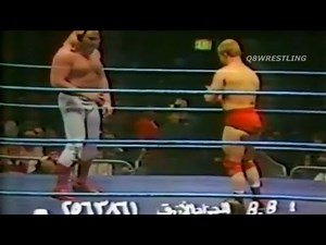 WWF - BOB BACKLUND VS BIG JOHN STUDD 1982 ( TITLE MATCH )