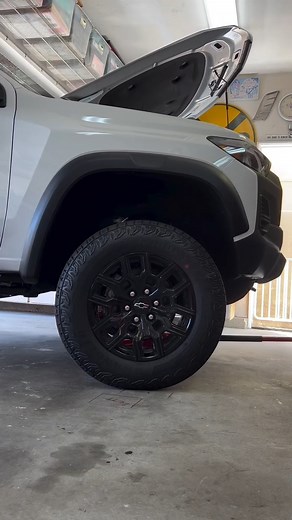 11K views · 35 reactions | Installing a Superlift kit? Here’s how it’s done–with quality parts assembled in the USA and a little garage time. : IG/ @jdfperformance #BringYourTruckToLife #RealTruck #RealBuilds #TruckLife #TrucksDaily #TruckBuilds | RealTruck.com | Facebook