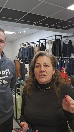 En video une explication de l'application The sorority, retrouvez le qr code dans notre magasin avec Alexandra Nanchi ambassadrice. #lagnieu #meximieux #amberieuenbuget #montalieuvercieu #entreaide | Dje Chaussures