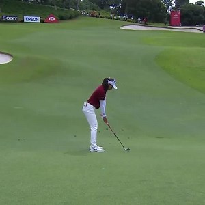 Jeeno Thitikul with this ✨beautiful✨ approach to kick off Round 1 in Singapore 🇸🇬 | LPGA