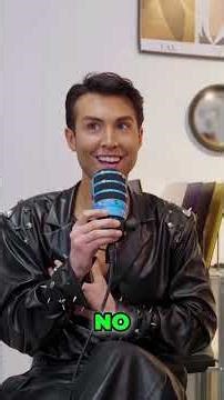 Maglietta Trasparente? La "Scapezzolata" fa Ridere! #shorts