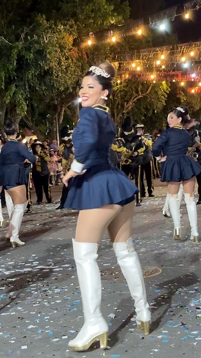 19K views · 718 reactions | Lo disfruto al máximo #fblifestyle | Desfiles de El Salvador | Facebook