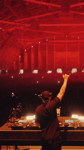 Dom Dolla at 📍 Creamfields | 8.23.25 | Track ID: Gorillaz ft. Tame Impala & Bootie Brown - New Gold (Dom Dolla Remix)