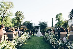 The Most Elegant, Inspiring, & Romantic Wedding Processional Songs