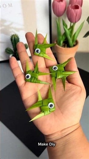 How To Make Easy Leaf Fish Craft Tutorial 🐟 | Viral DIY Nature Craft #Shorts #craft