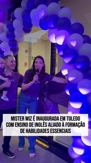 Toledo News on Instagram: "Toledo ganhou um novo espaço de educação e desenvolvimento. A Mister Wiz foi inaugurada com uma proposta que vai além do ensino do inglês, unindo liderança, empreendedorismo, educação financeira e inteligência emocional. A escola atende crianças, adolescentes e adultos, com metodologia prática e material inovador. 📍 Rua Almirante Barroso, 3020 (Próximo a Prefeitura) 📲 (45) 9-9103-1827 ➡️ @misterwiztoledo"
