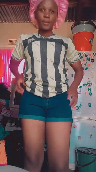 Call me susan ❤️🫂 (@yallandahsusan)’s videos with original sound - FreshHitsAfrica