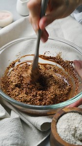 Chocolate Quinoa Crunch Bars 🍫🍚 Experience the magic of quinoa with these delectable bars! This ancient grain is a nutritional powerhouse, packed with protein, fiber, vitamins, and minerals. When combined with chocolate, it creates a satisfying and wholesome treat that will delight your taste buds. Ingredients: - 1 cup chocolate chips - 1 tbsp melted coconut oil - 1 cup raw quinoa Directions: 1. In a pan on the stove over medium-high heat, add the quinoa. Cook for about 3-4 minutes, stirring c