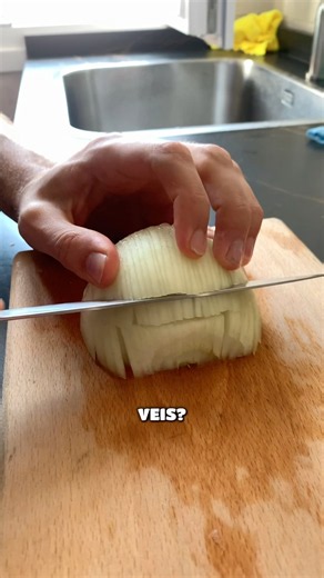 Como cortar una cebolla PRO (Fácil Y Rápido) | brunoise 🧅👨🏻‍🍳